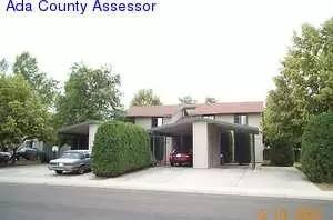 Main picture of 6712 W Douglas St
