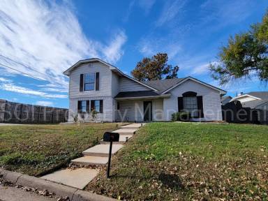 Main picture of 4720 Mandalay Dr