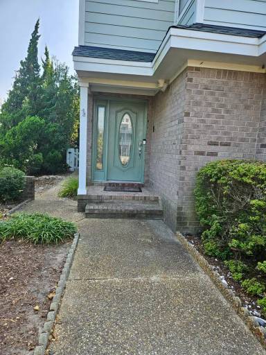 Main picture of 800 Vanderbilt Ave