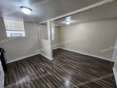 Main picture of 3927 Main St