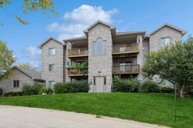 Main picture of 2867 Coral Ct