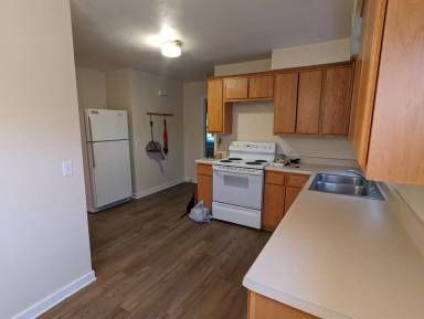 Main picture of 3010 Harvey St