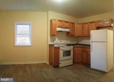 Main picture of 6143 Limekiln Pike