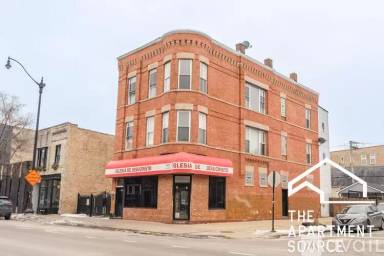 Main picture of 3237 W Armitage Ave