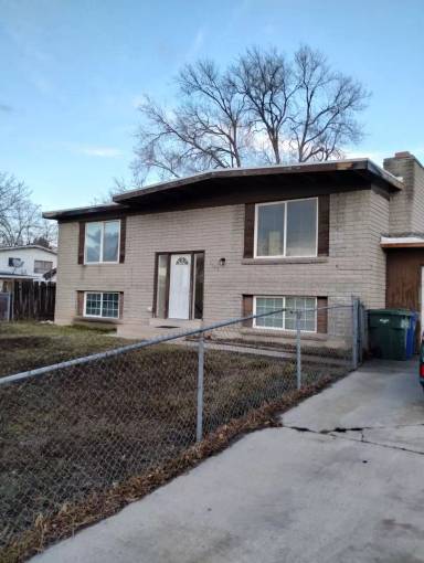 Main picture of 3193 S Meadowlark Dr