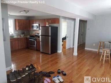 Main picture of 21 Calvin St