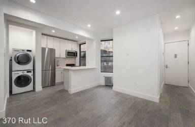 Main picture of 372 Rutland Rd
