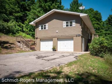 Main picture of 6031 Brackett Rd