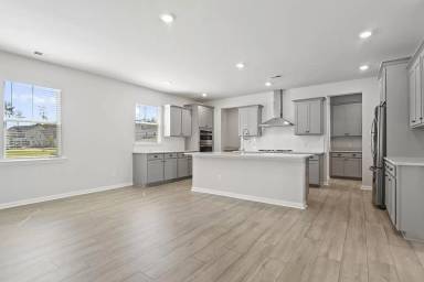 Main picture of 164 Belfort Pl