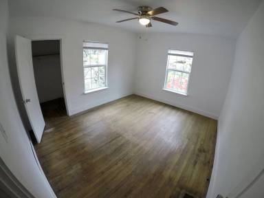 Main picture of 630 W 9th St