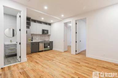 Main picture of 60 Hawthorne St