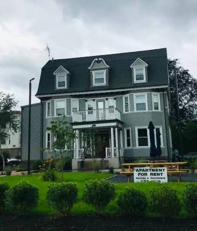 Main picture of 131 Irving Ave