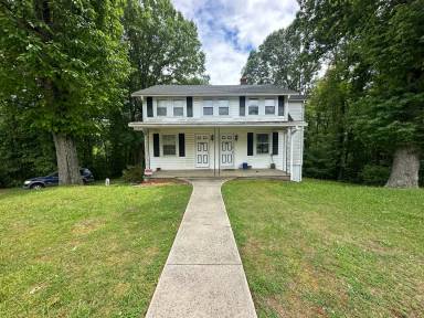 Main picture of 5758 Colonial Hwy