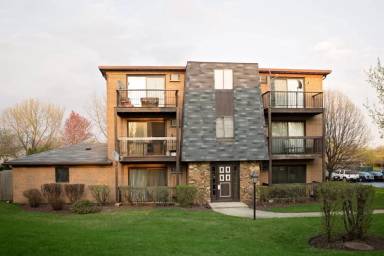 Main picture of 604 W 65th St