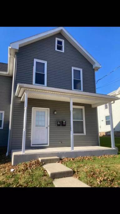Main picture of 218 Lincoln St