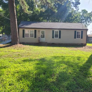 Main picture of 501 Labrook Dr