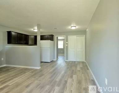 Main picture of 211 N Locust St