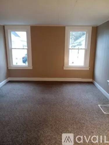 Main picture of 210 Washington Ave