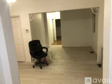 Main picture of 33 Avenue A