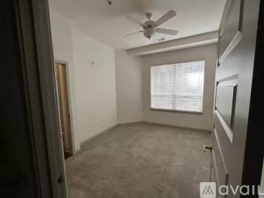Main picture of 250 Cherokee St