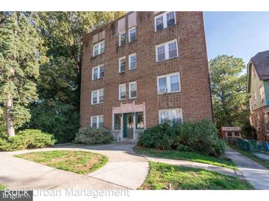 Main picture of 320 Rochelle Ave