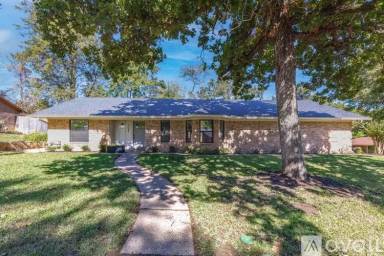 Main picture of 1022 Jeffery Dr