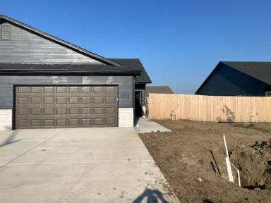 Main picture of 2334 E Cheyenne Ct