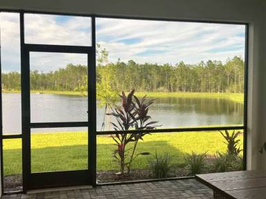 Main picture of 927 Margaritaville Ave