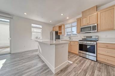 Main picture of 2221 Tapia Way