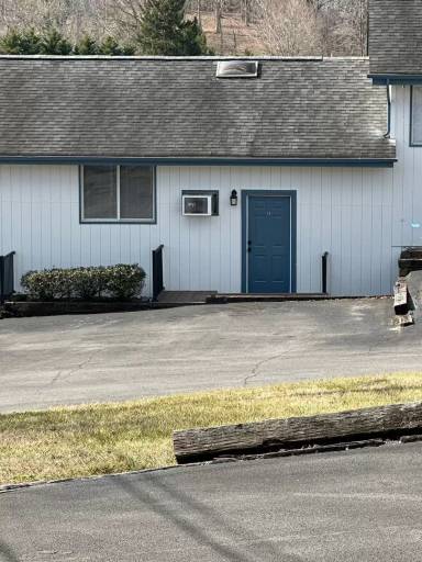 Main picture of 3800 North Apartments