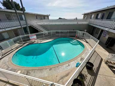 Main picture of 2510 S Anchovy Ave