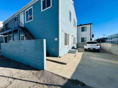 Main picture of 908 Pacific Ave