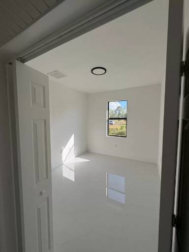 Main picture of 1201 Leroy Ave