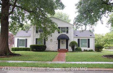 Main picture of 1055 E University St