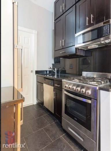 Main picture of 219 E 28th St