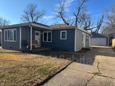 Main picture of 923 N Sheridan St