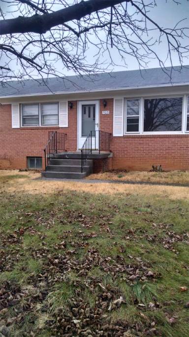 Main picture of 525 Fox Dr