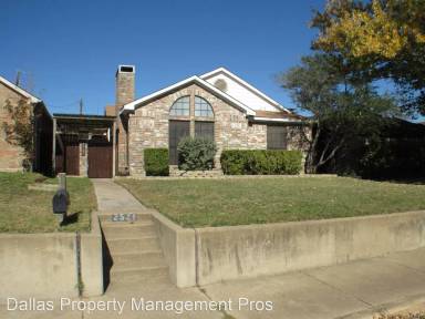 Main picture of 2521 W Oakdale Rd