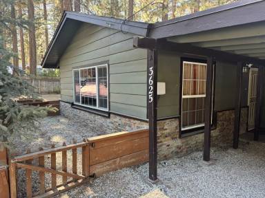 Main picture of 3625 Spruce Ave