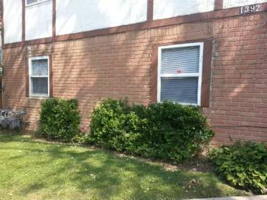 Main picture of 1392 Summit St