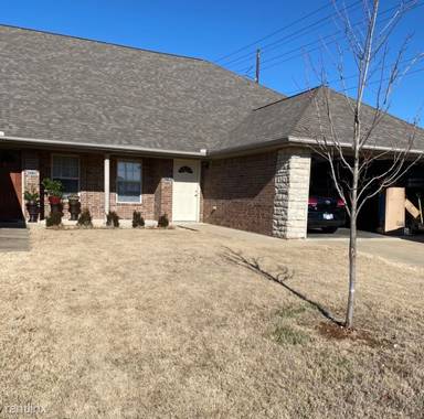 Main picture of 2900 SW Windrift Ave
