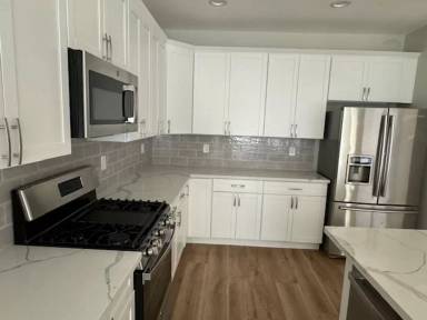 Main picture of 590 Pinedale Ave