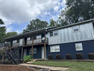 Main picture of 270 China St