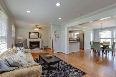 Main picture of 4508 Graycroft Ave