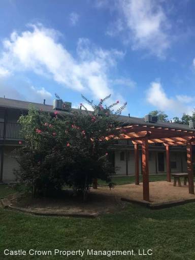 Main picture of 1105 Clayton Ln