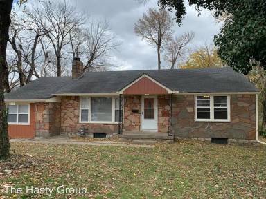 Main picture of 8311 Blue Ridge Blvd