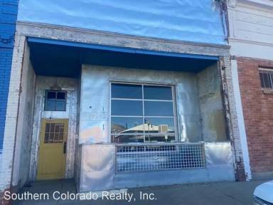 Main picture of 152 E Elm St