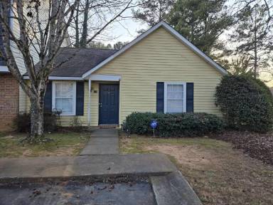 Main picture of 200 Sheraton Ct