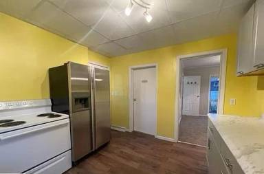 Main picture of 900 Elizabeth Ct