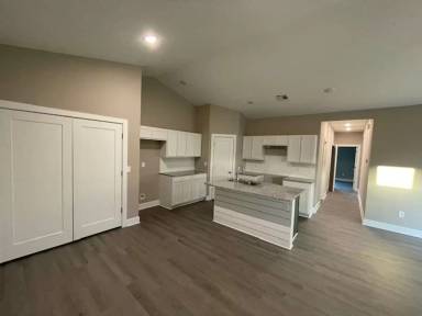 Main picture of 9208 E Wassall St